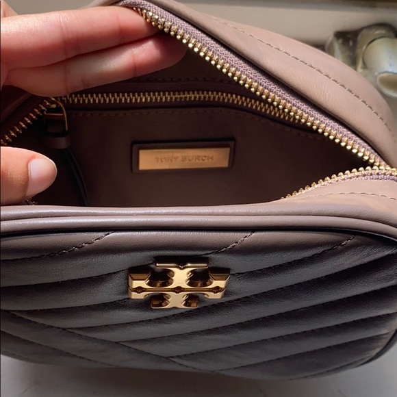 ❌SOLD❌ Tory Burch Kira chevron crossbody bag - Picture 4 of 4